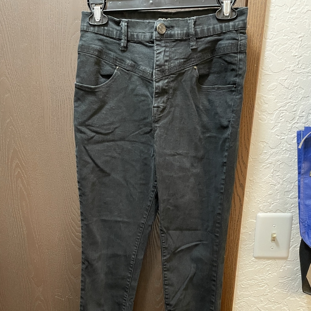 BDG High Rise Ankle Jean 30w 29l